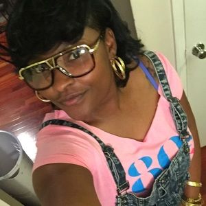 Meet your Posher, Shanika